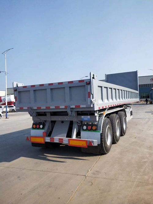 后翻自卸半掛車如何操作